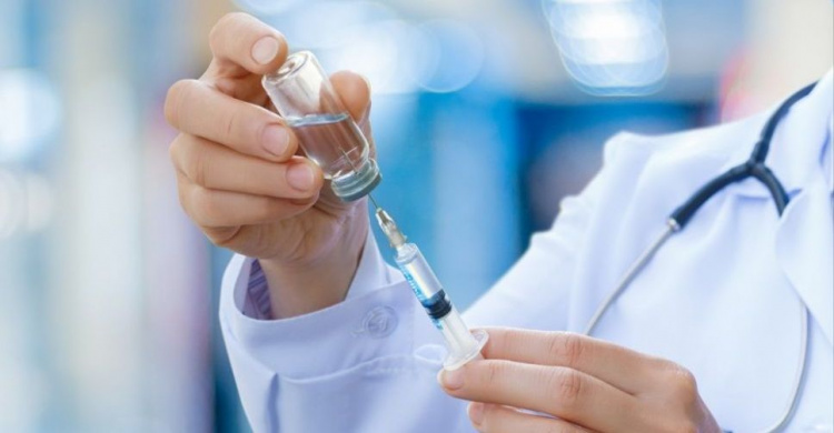 Украинцы негативно относятся к вакцинации против коронавируса