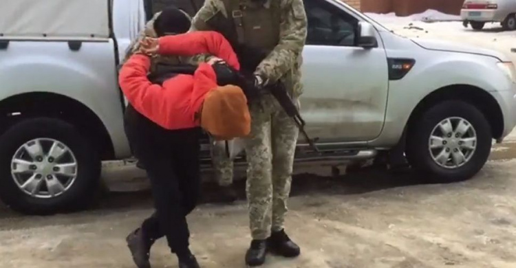 На Донеччині затримано бойовика: подробиці та відео