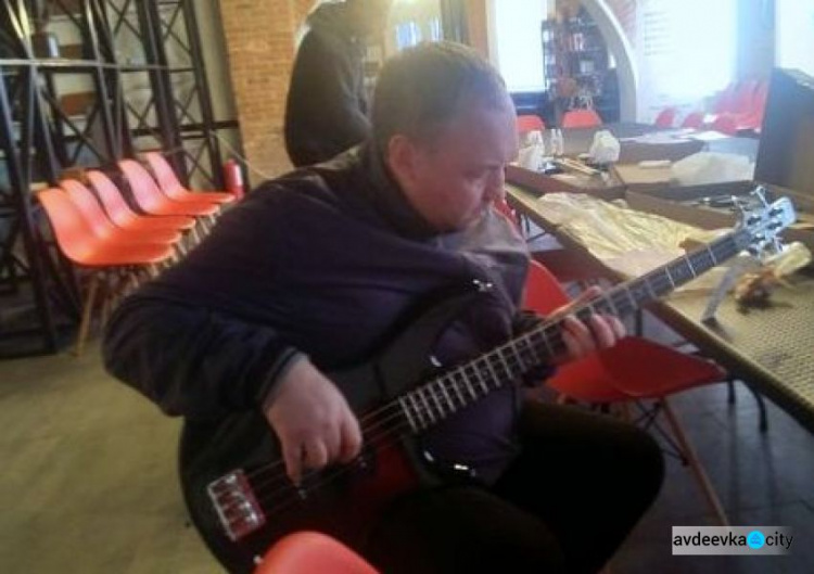 Метинвест помог творческим нью-йоркцам приобрести профессиональные музыкальные инструменты