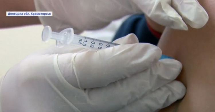 Вакцинація від COVID-19: понад 11 тисяч жителів Донеччини отримали бустерну дозу