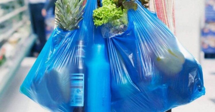 Стало известно, когда из магазинов исчезнут пластиковые пакеты