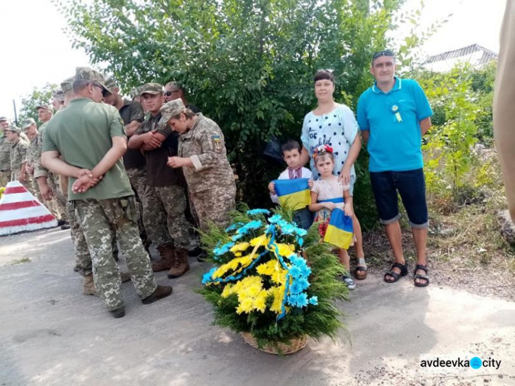 Мемориал у героической Авдеевской промзоны стал больше (ФОТО)
