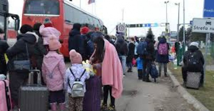 Польща з 1 липня припинить виплати допомоги біженцям з України