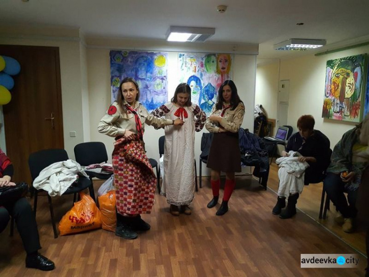В Авдеевке показали, как быть украинской женщиной: фоторепортаж