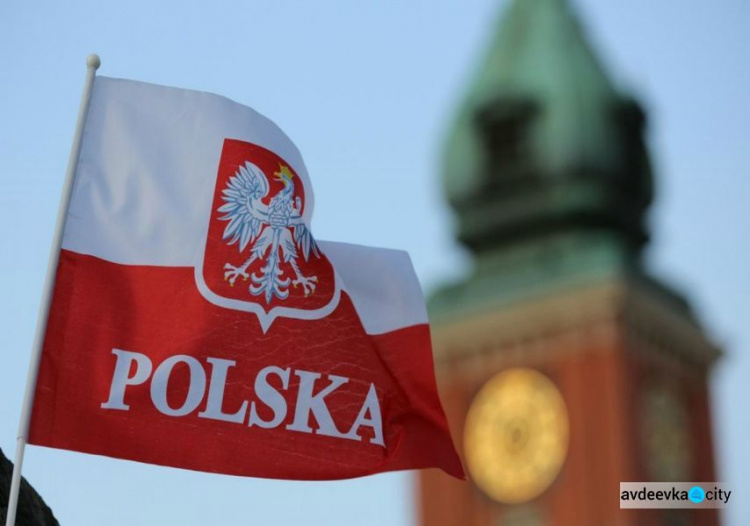 Польша хочет отменить пенсии украинским заробитчанам