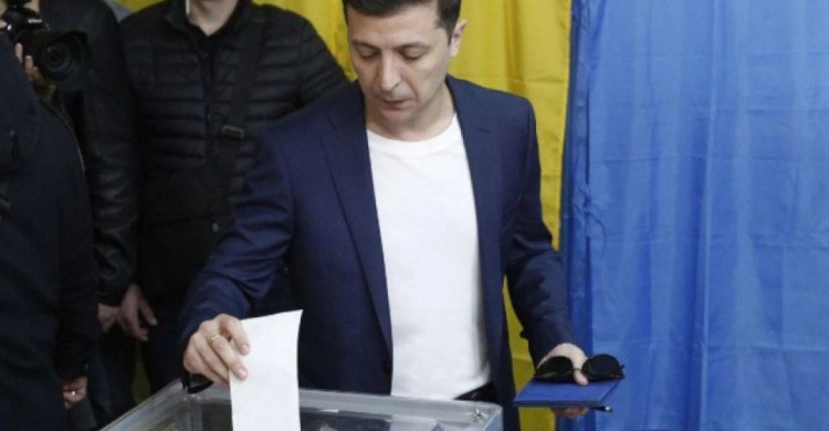 Украина определилась с президентом: согласно данным экзит-пола, победил Зеленский