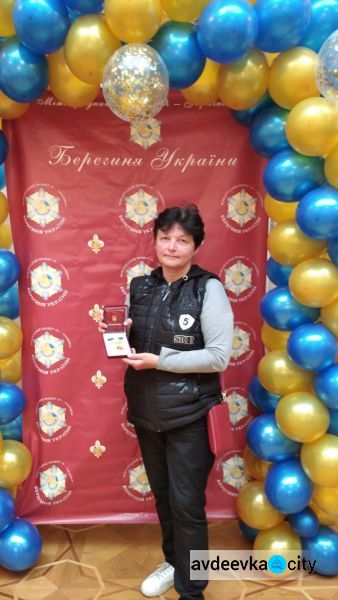 Двох авдіївських активісток нагородили орденами "Берегиня України"