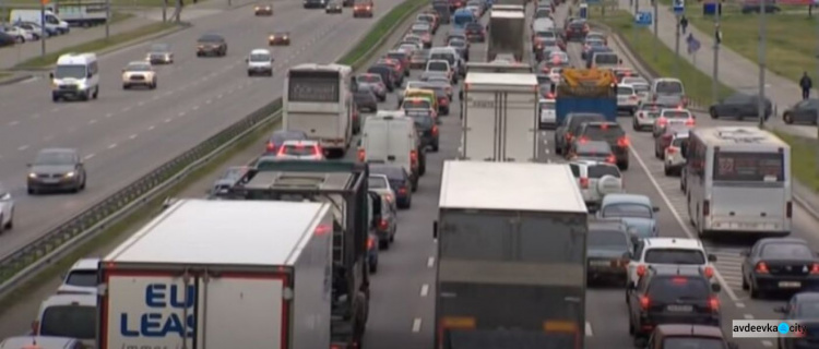 Украинские водители не готовы отказаться от авто для уменьшения пробок