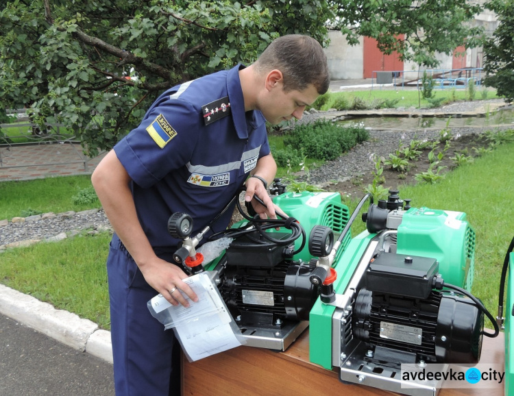 Сотрудники "Службы спасения" на Донетчине получили новое оборудование от немецкой организации (ФОТО)
