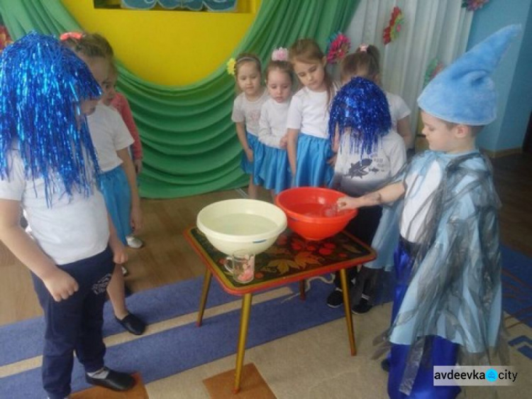 В Авдеевке необычно отметили Всемирный день воды (ФОТО)