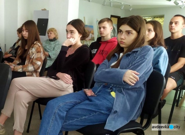 В Авдіївці показали фільм «Хайтарма» про депортацію кримських татар