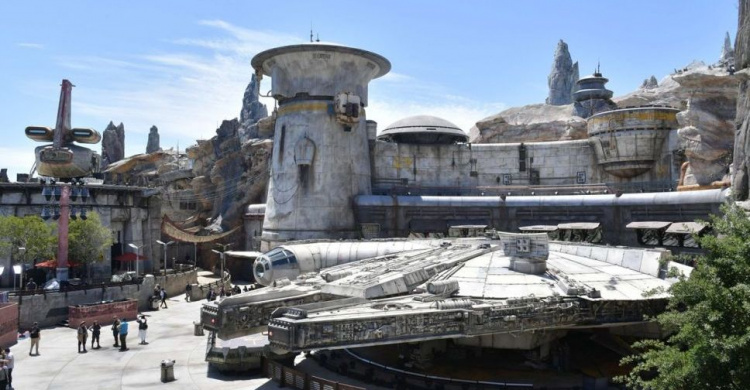 В США появится парк аттракционов, посвященный "Звездным войнам" (ФОТО+ВИДЕО)