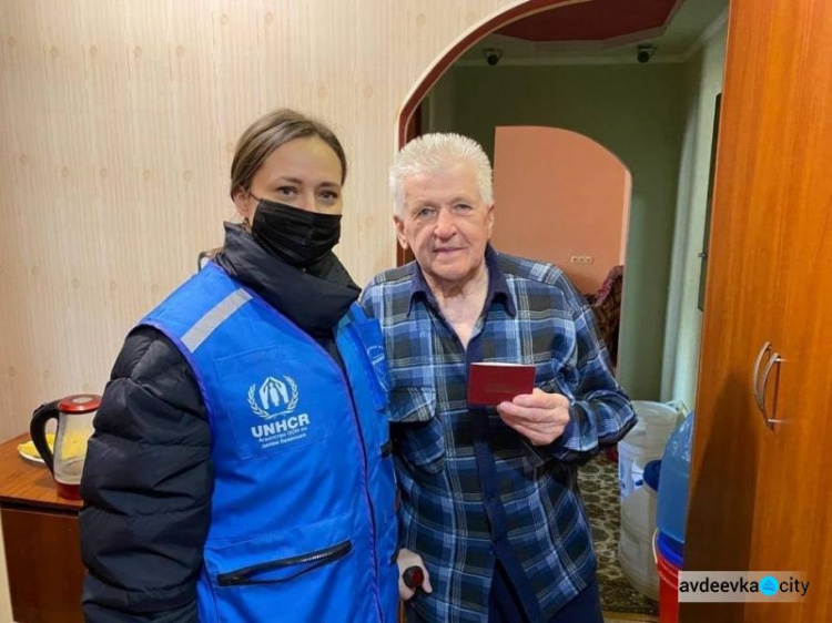 Команда «Пролиска-Авдеевка» помогла двум жителям, получившим ранения, установить стату инвалида войны