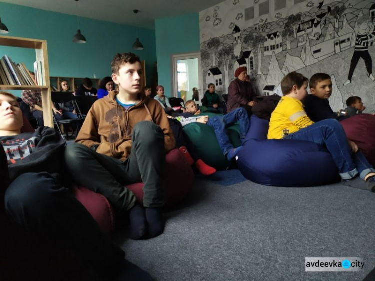 В Авдеевке состоялся кинопросмотр приключенческой киноленты (ФОТО)