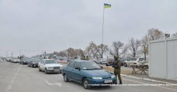 Для 30 человек пересечение линии соприкосновения на Донбассе оказалось невозможным