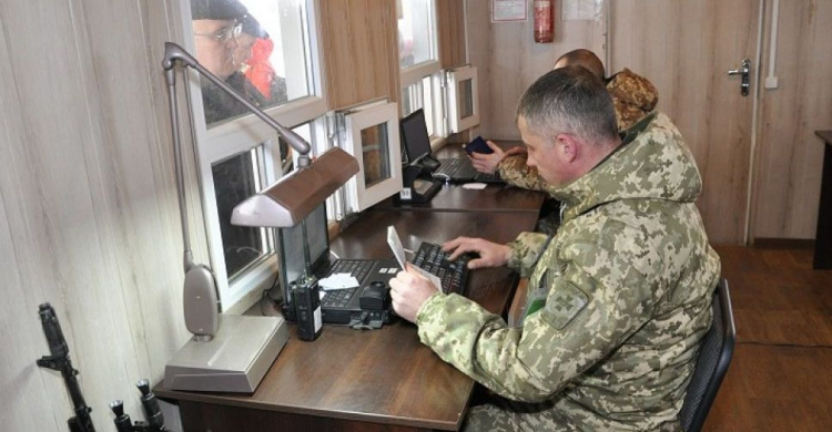 Пересечение КПВВ на Донбассе:  число получивших отказ в пропуске продолжает расти
