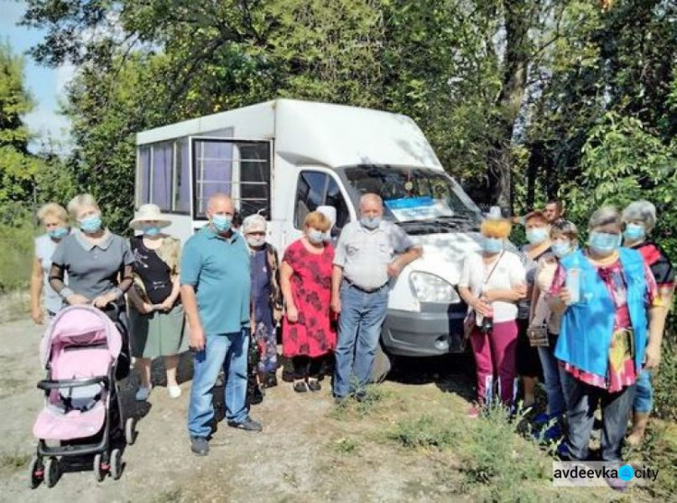 Благодаря "социальному автобусу" жителей отдаленных поселков могут добраться до Авдеевки