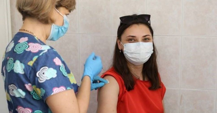 Плюс три дня к ежегодному отпуску: Метинвест поощряет вакцинированых сотрудников
