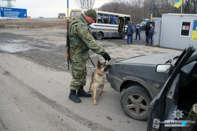 На блокпостах в Покровской оперзоне удалось задержать 26 человек, причастных к боевикам