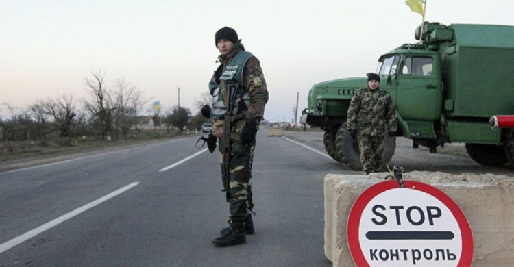 КПВВ и блокпосты на Донбассе: отказ в пропуске, задержания и контрабанда