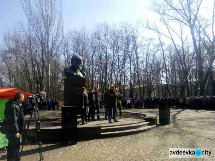 Жители города вышли на мининг против ж/д блокады в Донбассе (ФОТО) (ДОПОЛНЕНО)
