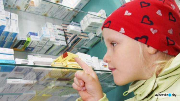 Стали известны штрафы за продажу лекарств в аптеках детям до 14 лет
