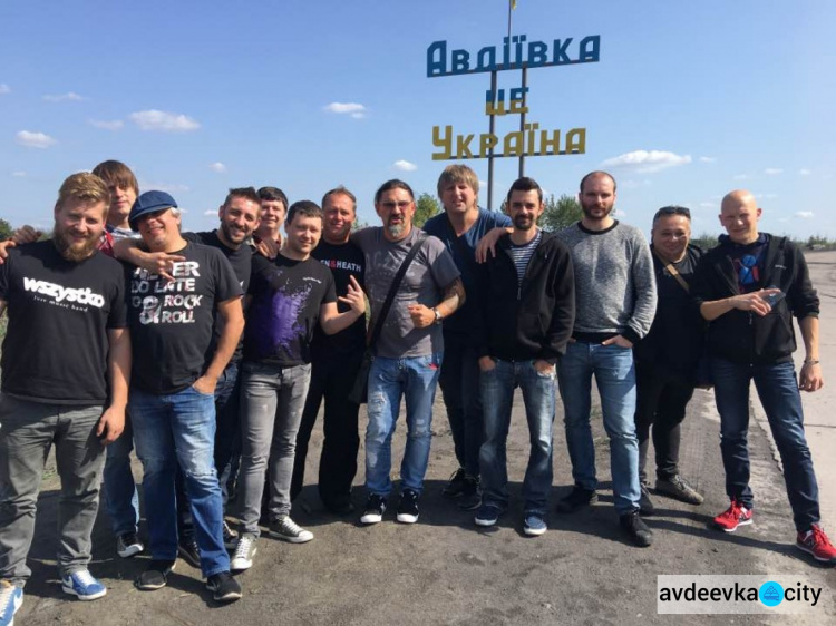 Лидер KUZIN & BAND поделился фото-впечатлениями от выступления в Авдеевке (ФОТО)