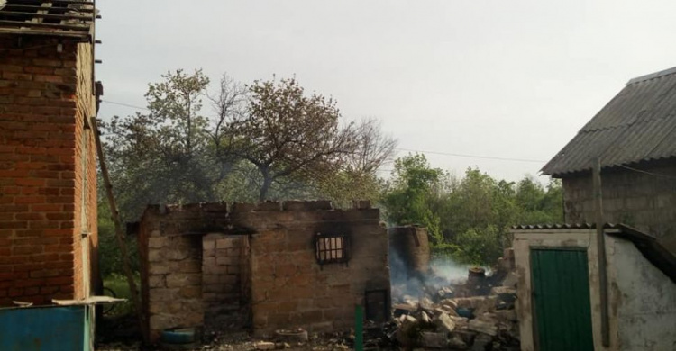 Оккупанты Донбасса продолжают расстрел Зайцево: появились фото сегодняшнего удара по поселку