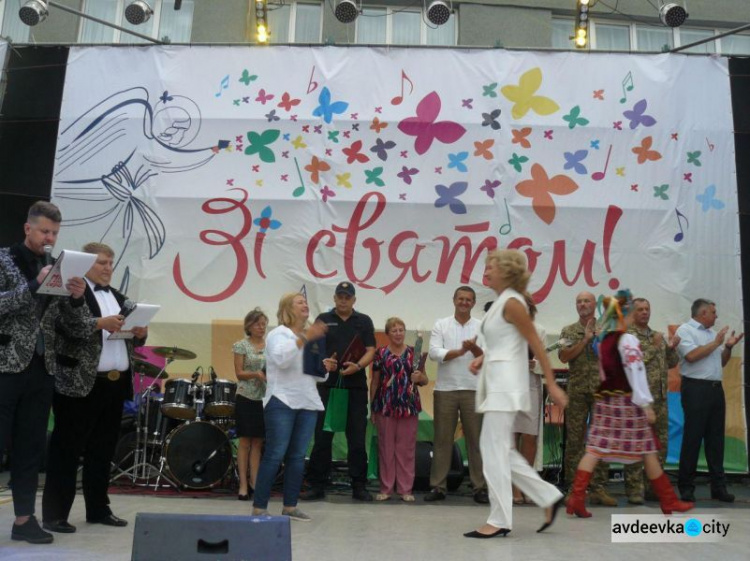 Фоторепортаж: незабываемое шоу во время празднования 240-летия Авдеевки