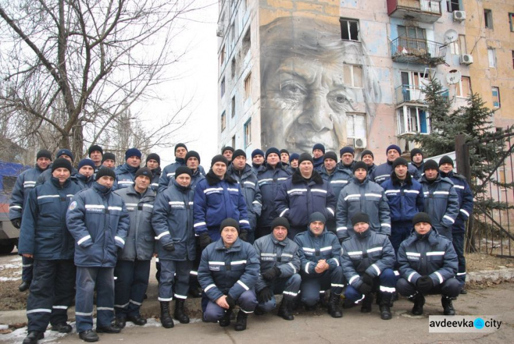 Спасатели из Сумской области, работавшие над восстановлением жилья в Авдеевке, вернулись домой