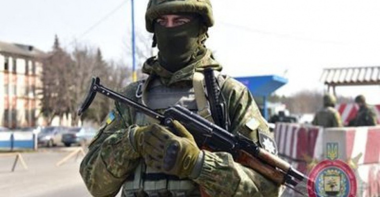 Донбасс: на блокпосте и КПВВ задержаны боевик и член банды