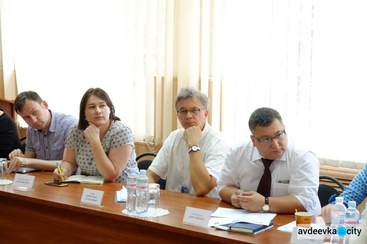 Жебривский провел рабочую встречу по реализации инвестиционных проектов (ФОТО)