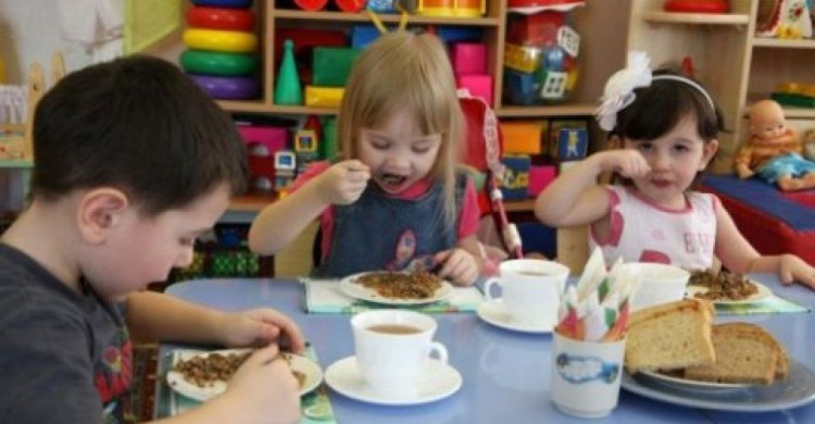 В Авдіївці встановили плату за харчування дітей у садочках