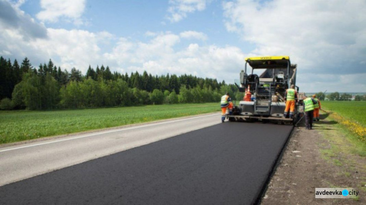 Более 1000 км дорог госзначения будут отремонтированы в Донецкой области