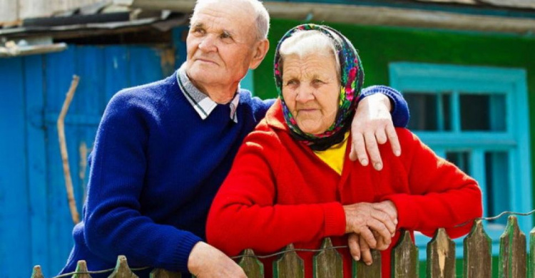 Ежегодно в Украине становится меньше на 300 000 пенсионеров