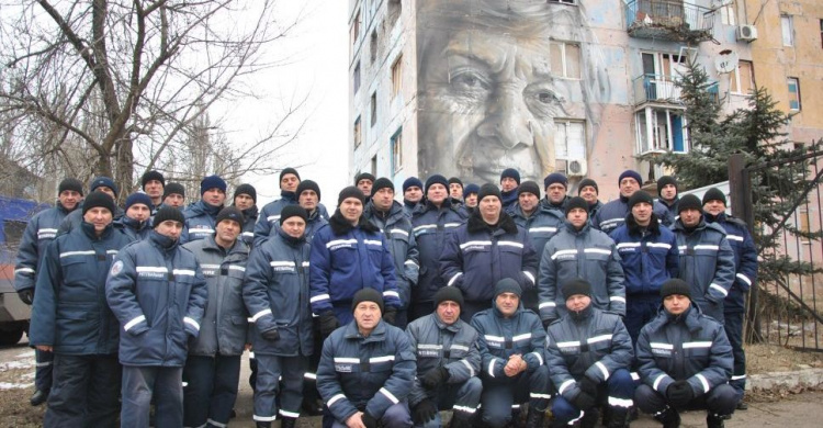 Спасатели из Сумской области, работавшие над восстановлением жилья в Авдеевке, вернулись домой