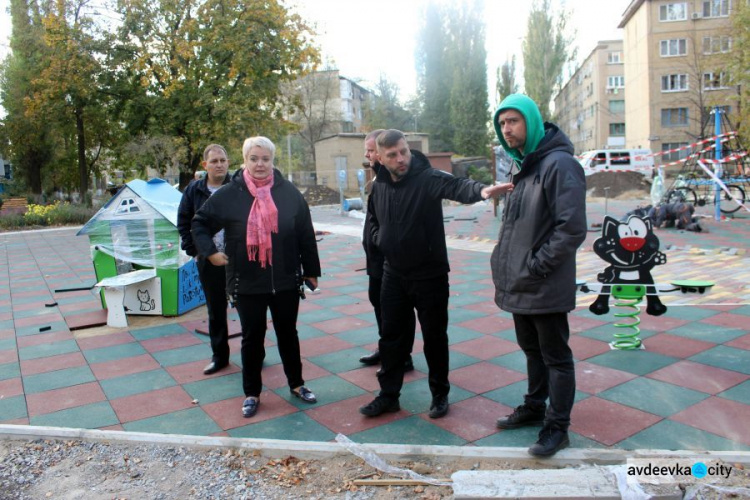 В Авдеевке определились с «зеленым дизайном» новой детской площадки