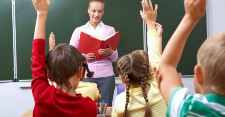 Преподавать в украинских школах можно будет без педагогического образования
