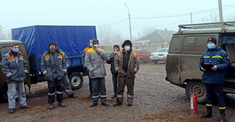 Авдеевские спасатели рассказали работникам ДТЭК правила минной безопасности