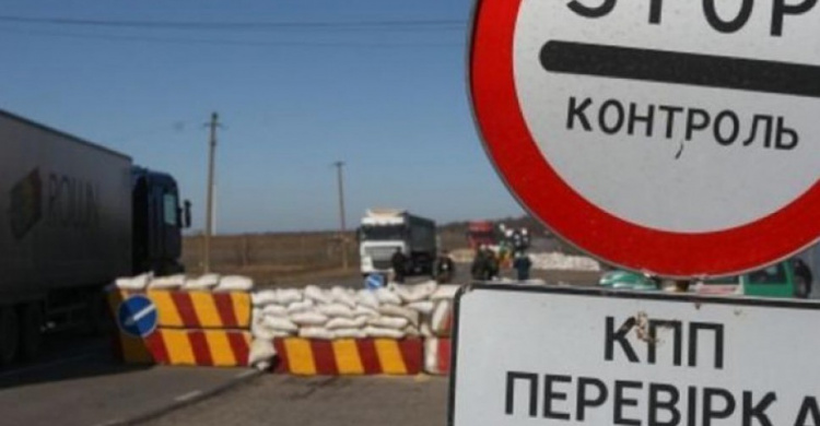 Перекрытие дорог в районе линии разграничения на Донбассе не касается гражданского автотранспорта – Аваков