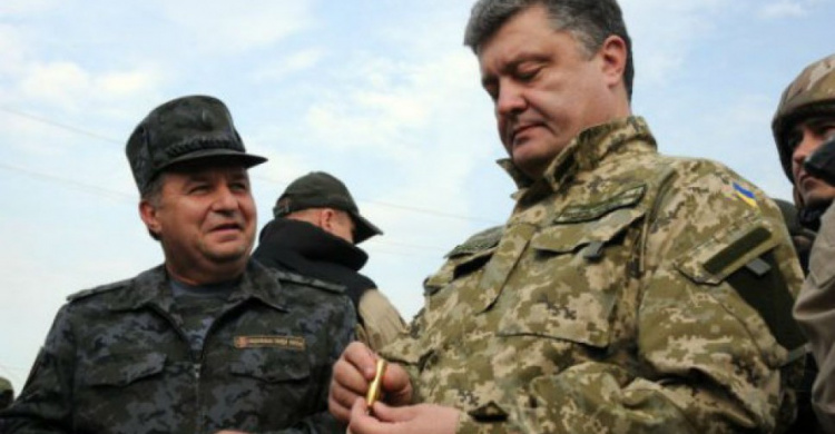 Петр Порошенко: «Наши бойцы улучшили свои позиции, и это благодаря боям у Авдеевки»