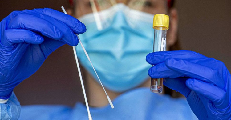 За сутки выявили почти 10 тысяч новых случаев коронавируса в стране