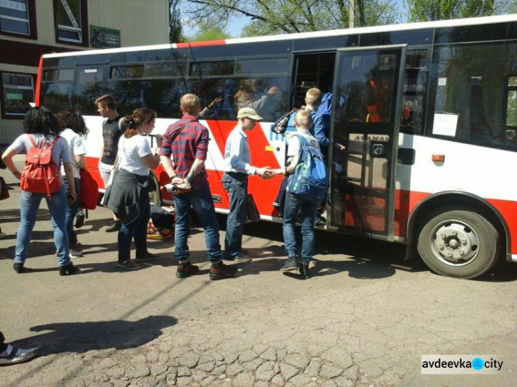 Подростки Авдеевки решают в Святогорске, как сделать свой город лучше (ФОТО)