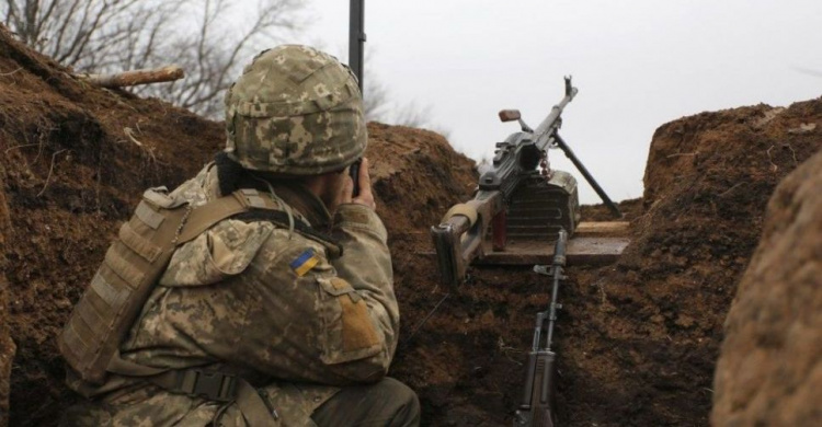 Боевики продолжают нарушать режим прекращения огня на Донбассе