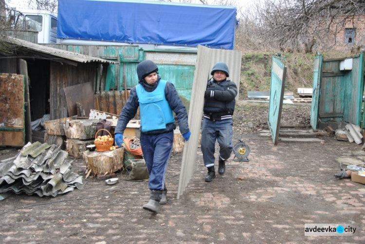 Растет число домов, восстановленных силами спасателей после обстрелов в Авдеевке (ФОТО) 
