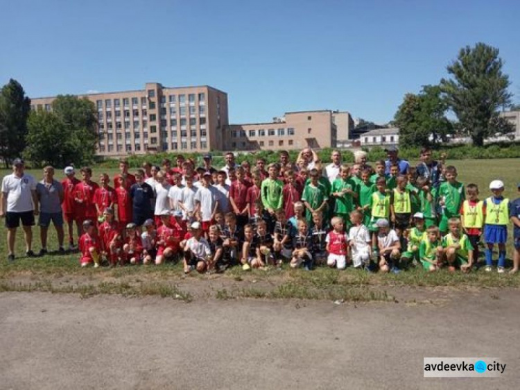 Футболисты Авдеевки стали призерами на всеукраинском уровне (ФОТО)