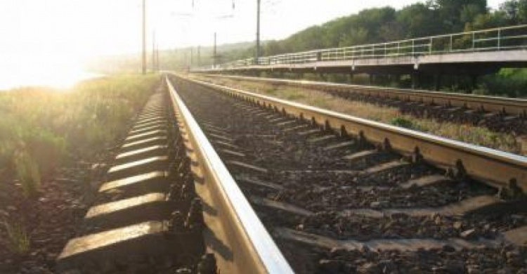 Сотрудники ДЖД идут "в люди", чтобы предотвратить смерти на железнодорожных путях