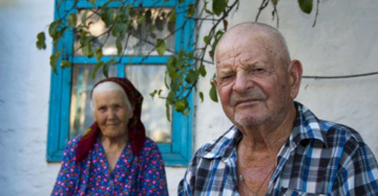 Кам бэк в прифронтовую зону: почему пенсионеры возвращаются в Авдеевку