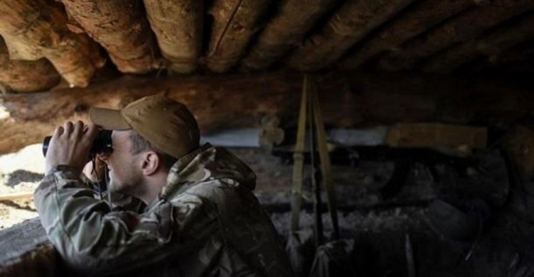 Сутки в ООС: на Донбассе вновь ранен военнослужащий