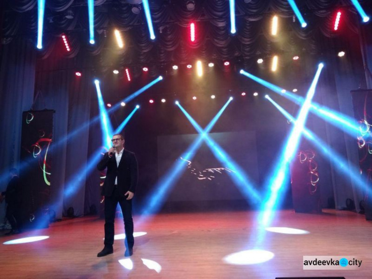 Авдеевские певцы-коксохимики покорили звёзд украинской эстрады: концерт окрестили крутым и сумасшедшим (ФОТОРЕПОРТАЖ)